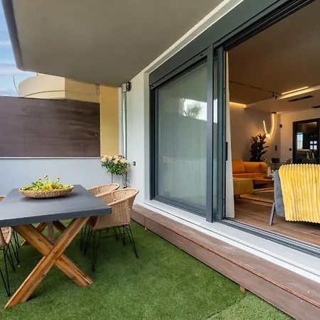 Nama Iconic South Vólos