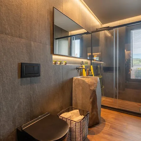 Nama Iconic South شقة